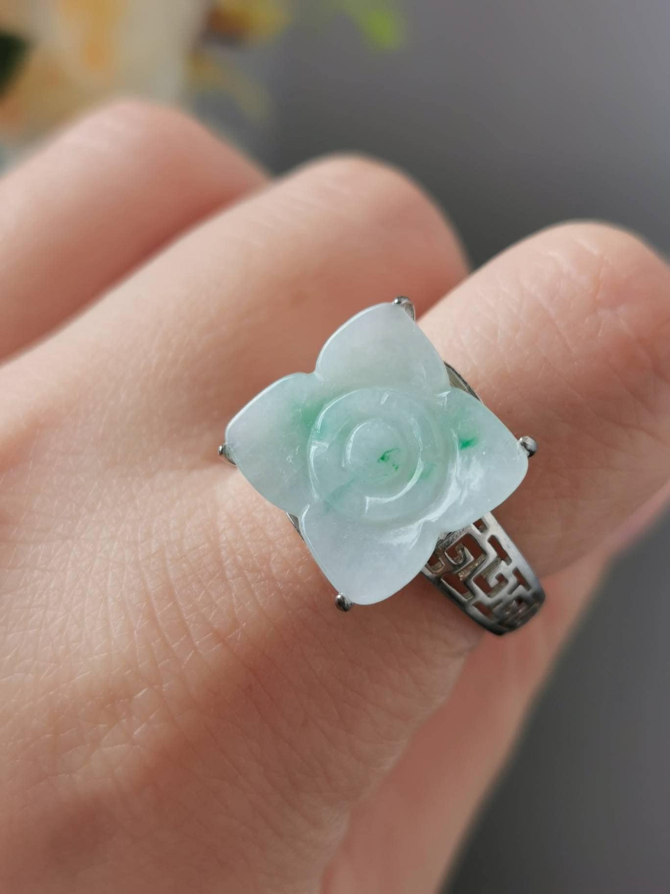 Moos Auf Schnee Typ A Grade Natur Jadeit Jade Fei Cui Blumen Ring in 925 Silber Weiß Vergoldet von JadeRabbitGems