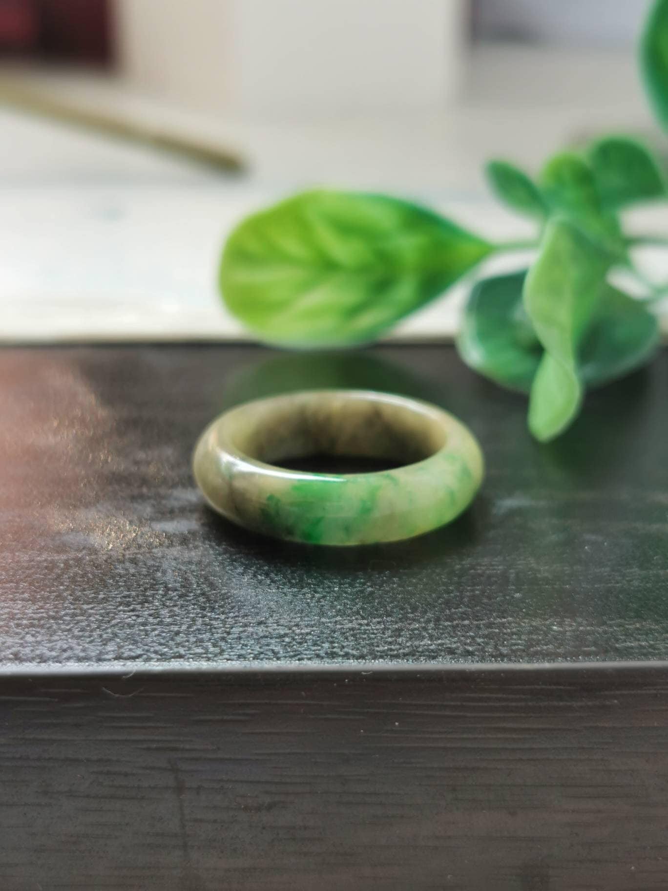 Us Größe | 17, 2 Mm Innendurchmesser Imperial Green Vein Typ A Grade Natürlicher Jadeit Jade Fei Cui Abacus Bandring von JadeRabbitGems