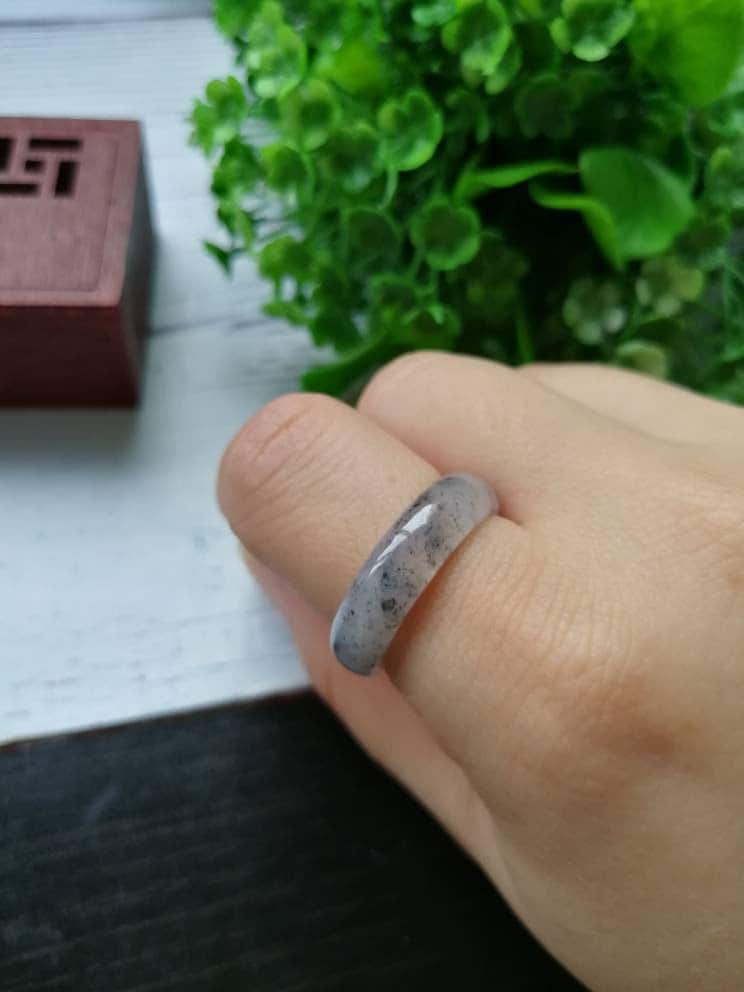 Us Size 9 | 19mm Innendurchmesser Schöner Eisig Transluzenter Tinte Typ A Natürlicher Jadeit Fei Cui Abacus Bandring von JadeRabbitGems