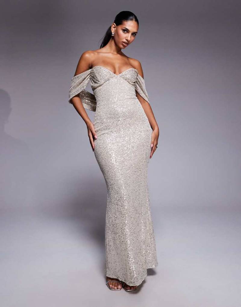 Jaded Rose - Trägerloses Maxikleid in Silber mit Herzausschnitt und Schultertuch-Detail von Jaded Rose