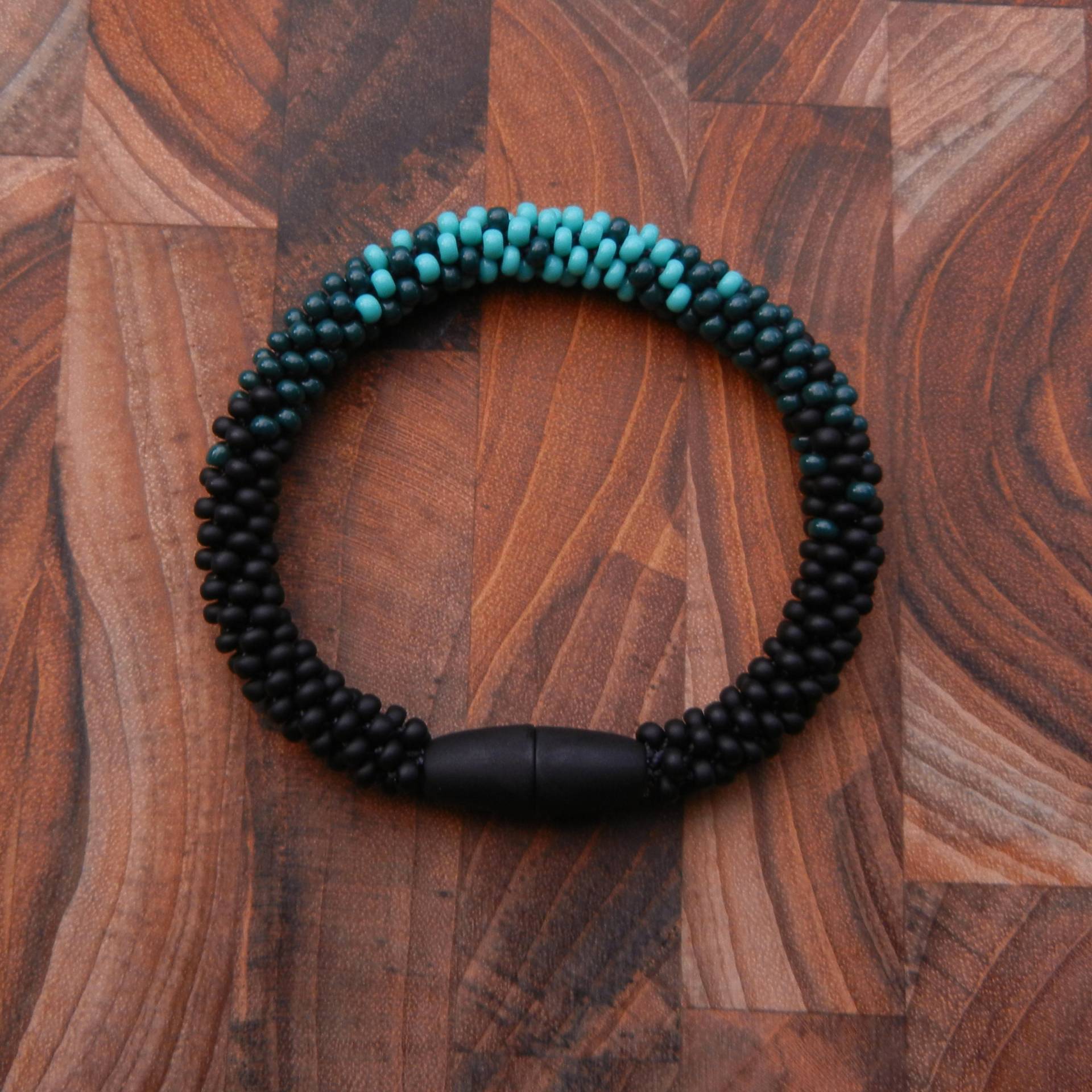 Kumihimo Perlenarmband Sea Pine Ombre, Magnetverschluss, Sondergröße Kumihimo Perlenarmband Sea Pine Ombre, Magnetverschluss, Sondergröße von JadedVineDesign