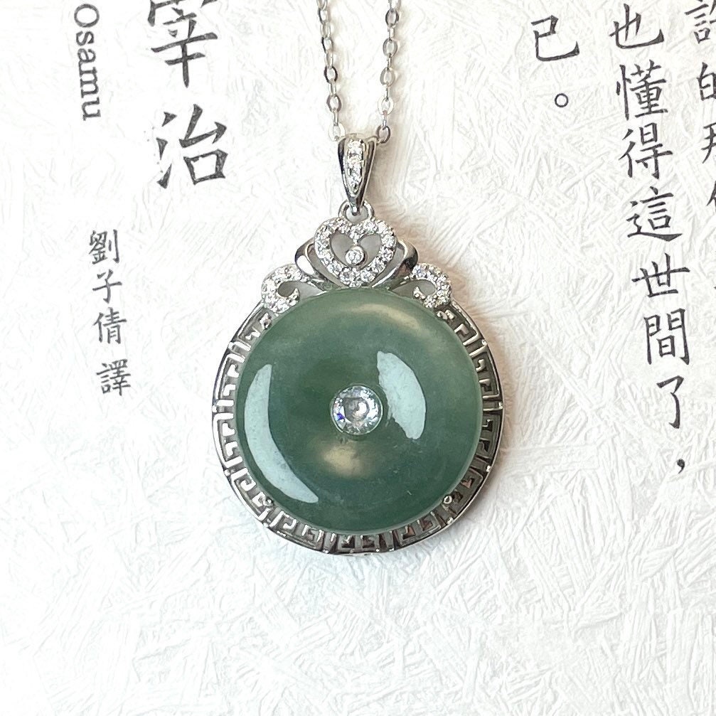 Echter Eisgrüner Jade Donut Anhänger, Kreis Runde Plättchen Halskette, Cz Kristall Amulett 925 Sterling Silber Kette, Frauen Geschenk von JadeousJade