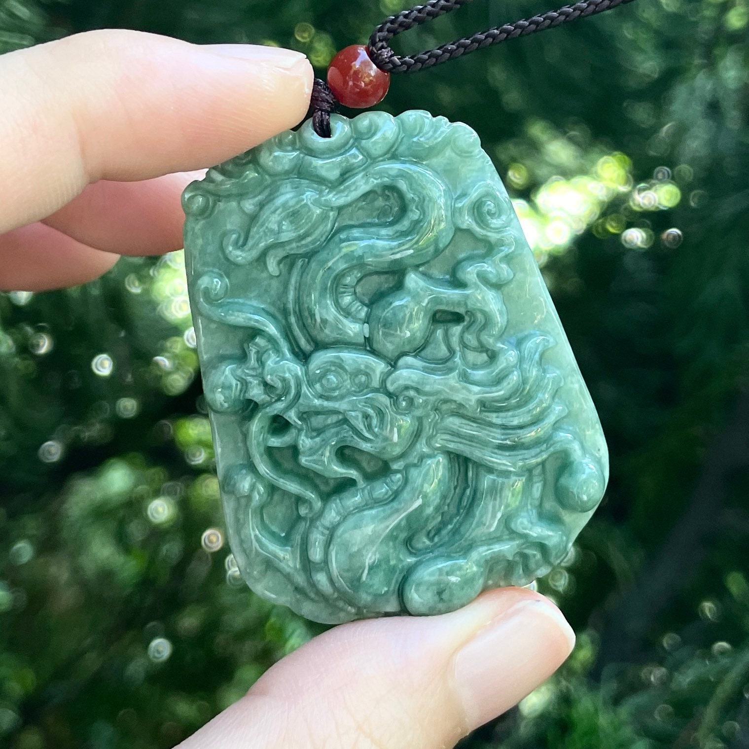 Jahr Des Drachen, Echter Drache Charm Halskette, Grüne Jade Anhänger Männer Schmuck, Big Lucky Chinese Carving Tag, Lunar New Year Geschenk Frauen von JadeousJade