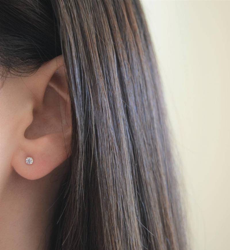 3mm Runde Cz Ohrstecker. Hochwertige Post Ohrringe. Kleine Sterling Silber Nickel Frei Ohrstecker von Jadorelli