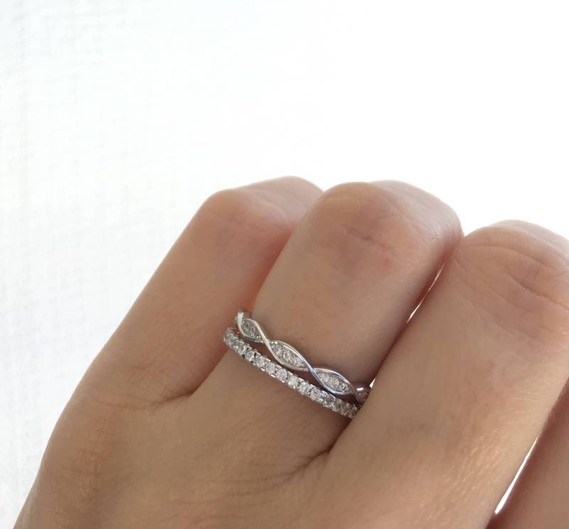 Art Deco Hochzeitsband. Eternity Band Ring. Ehering Set. Braut Set. Stapelringe. Stapelbare Ringe. Ring Set Verpackt in Einer Luxus Box von Jadorelli
