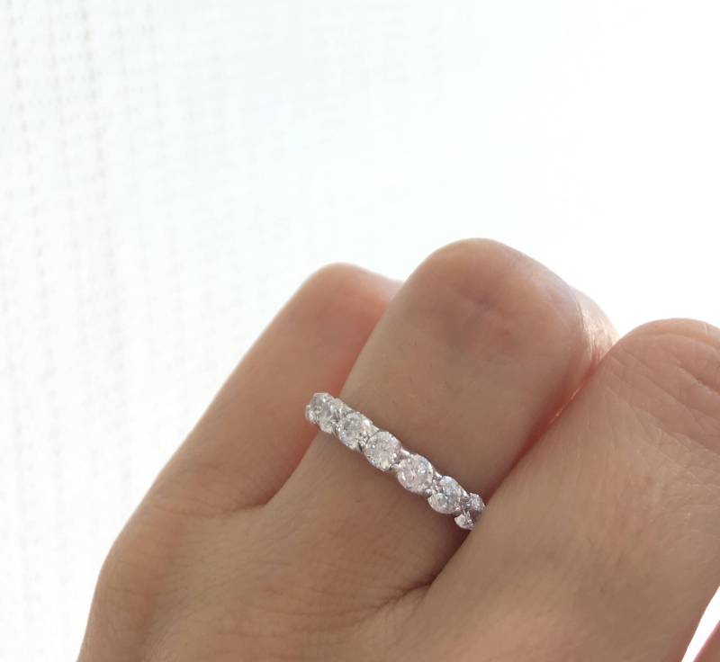 Ehering. Eternity Band Ring. Feines Sterlingsilber Hochzeitsband. Stapelring. Verpackt in Einer Luxuriösen Geschenkbox von Jadorelli