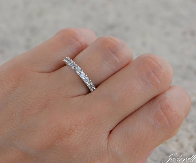 Halb Eternity Ring. Silber 2.5 Mm Bandring. Hochzeit Stapelring. Glänzender Cz von Jadorelli