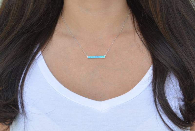 Opal Halskette Aus Sterling Silber. Einzigartige Design Halskette. Kleine Stabkette. Blaue Verstellbare von Jadorelli