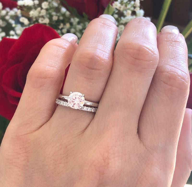 sterling Silber Ehering Set. Rundschliff Solitär Ring. Eternity Band Braut Ring 1 Karat Verlobungsring von Jadorelli