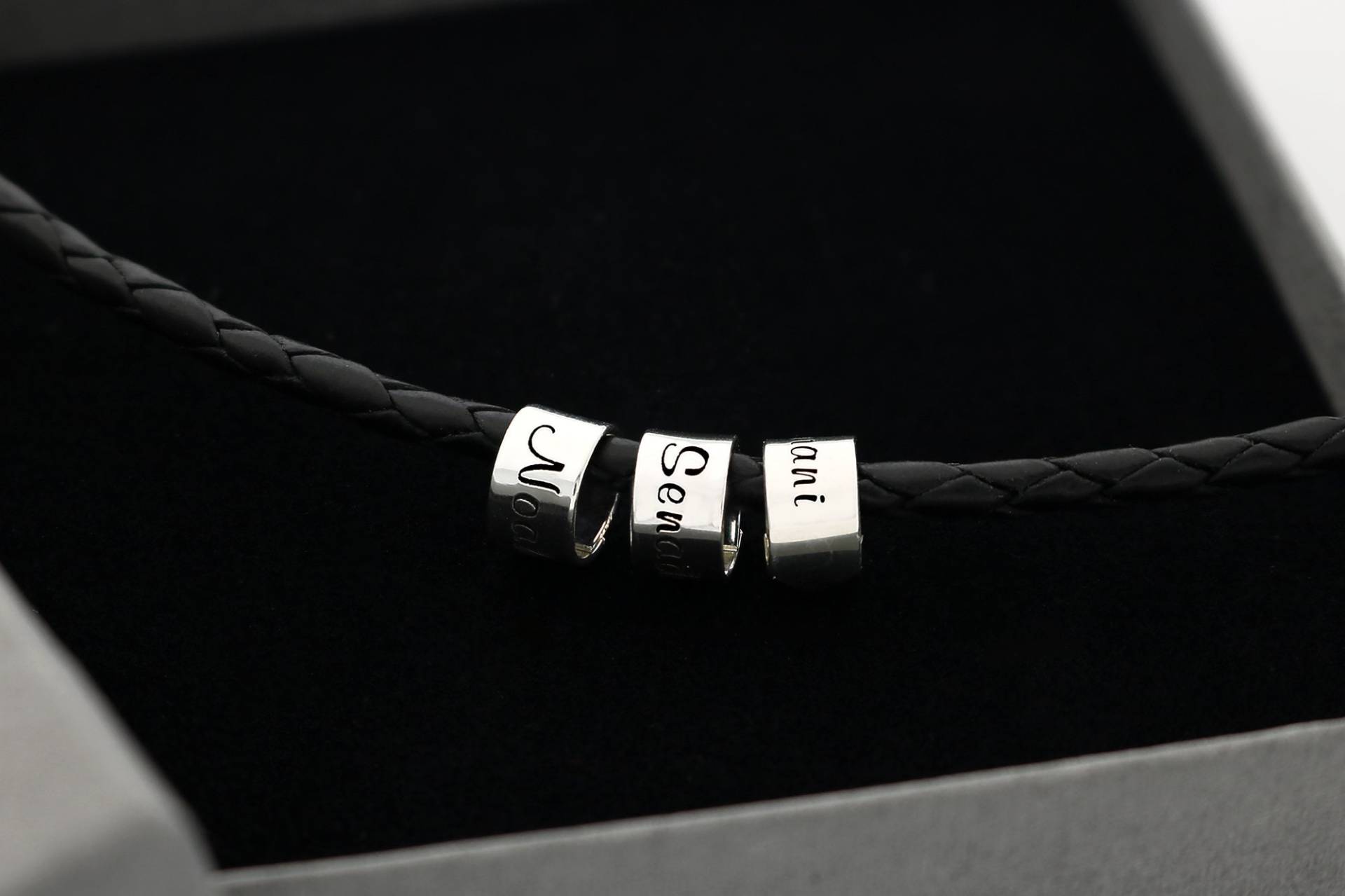 Männerkette Mit Gravur - Namenskette Man Weihnachtsgeschenk Männer Personalisiert Männerkette Mit Gravur - Namenskette Man Weihnachtsgeschenk Männer Personalisiert von Jaeedesign