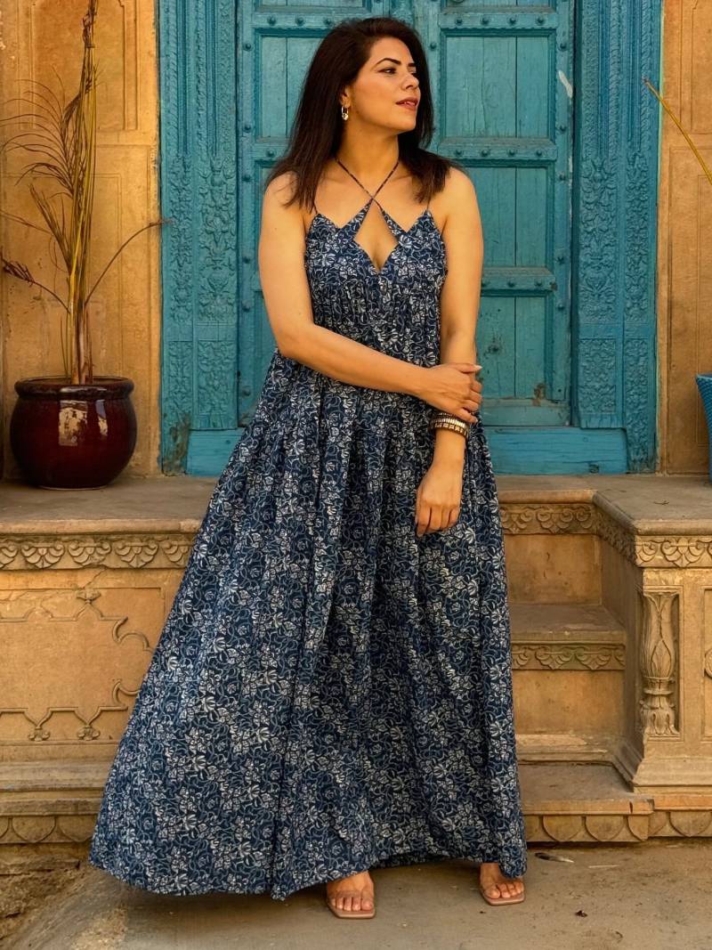 Hand Blockprint Indigo Cotton Maxi Kleid Mit Bindebändern | Ärmelloses Sommerkleid Jaipuri Print Kleid Made in India von JaipurMorniDesign