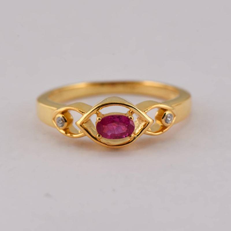 14K Gold Birnen-Rubin-Ring Mit Diamant-Akzenten - Juli Geburtsstein von JaipurjewelsStore