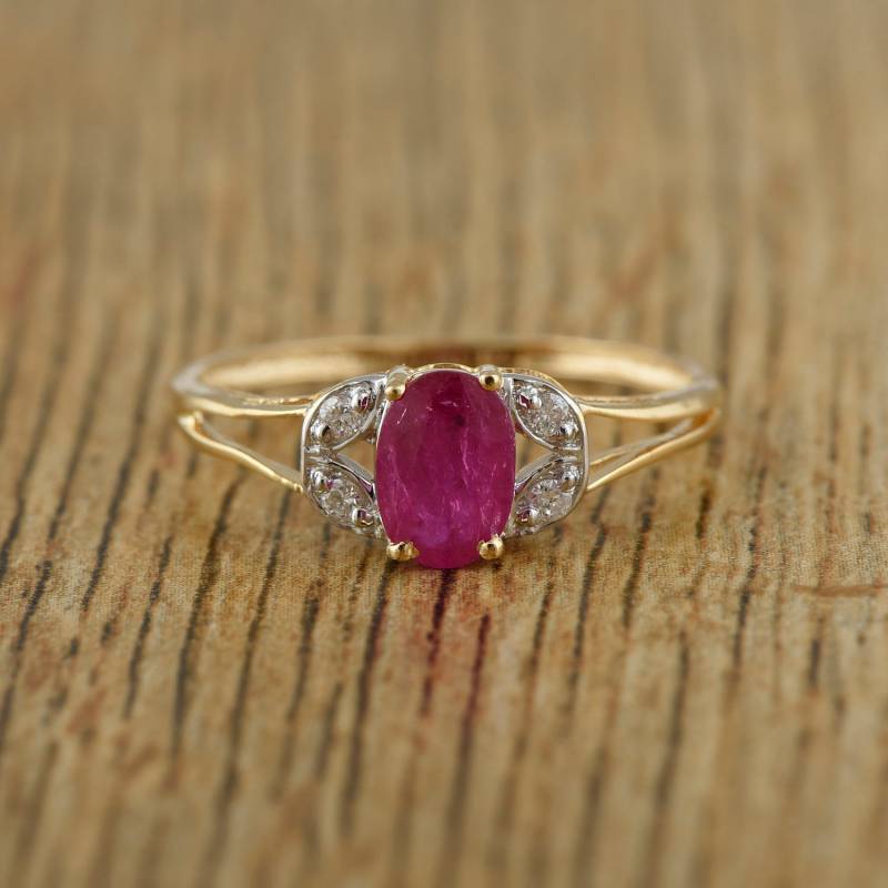 18K Gelbgold Rubin Ring Diamant Akzent Verlobungsringe Im Ovalschliff von JaipurjewelsStore