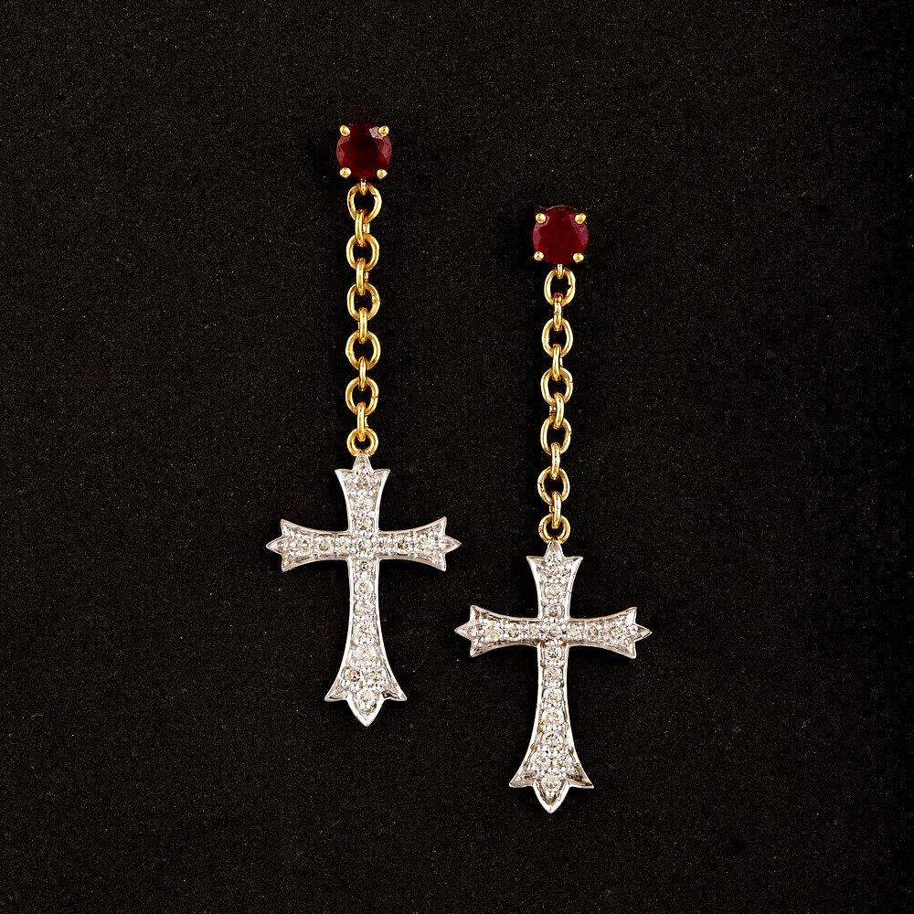 Natürliche Rubin Diamant Kreuz Ohrringe 14K Gelbgold Religiöser Weihnachtsgeschenk Schmuck von JaipurjewelsStore