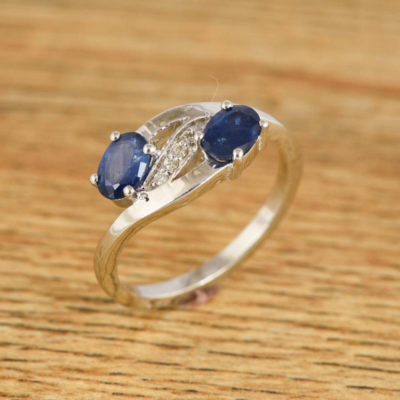 Oval Blauer Saphir Sterling Silber Ring - September Geburtsstein von JaipurjewelsStore