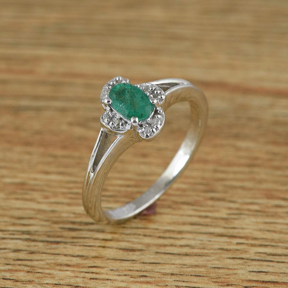 Ovaler Smaragd Ring 925 Sterling Silber Halo Edelsteinring Mit Cz Akzenten von JaipurjewelsStore