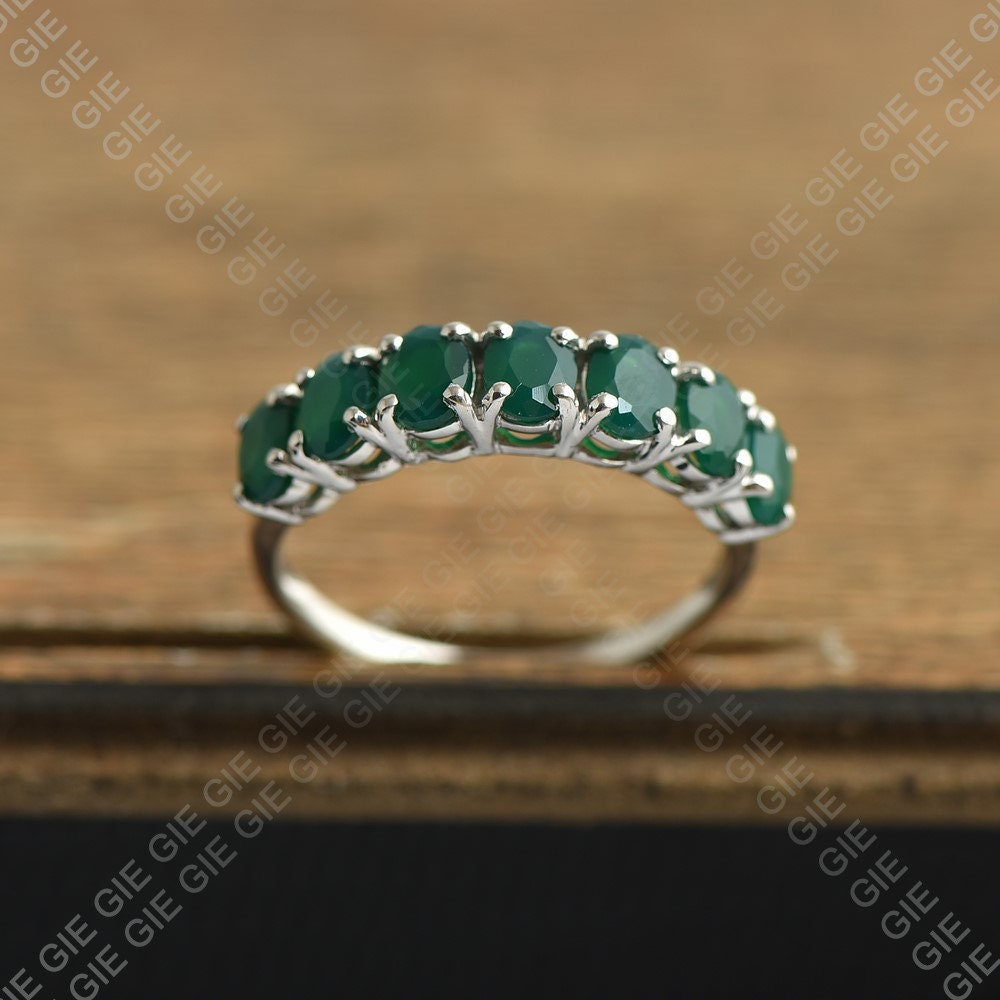 Sterling Silber Grün Onyx Halbe Ewigkeit Bandring, Stapeln Band Edelstein Schmuck von JaipurjewelsStore