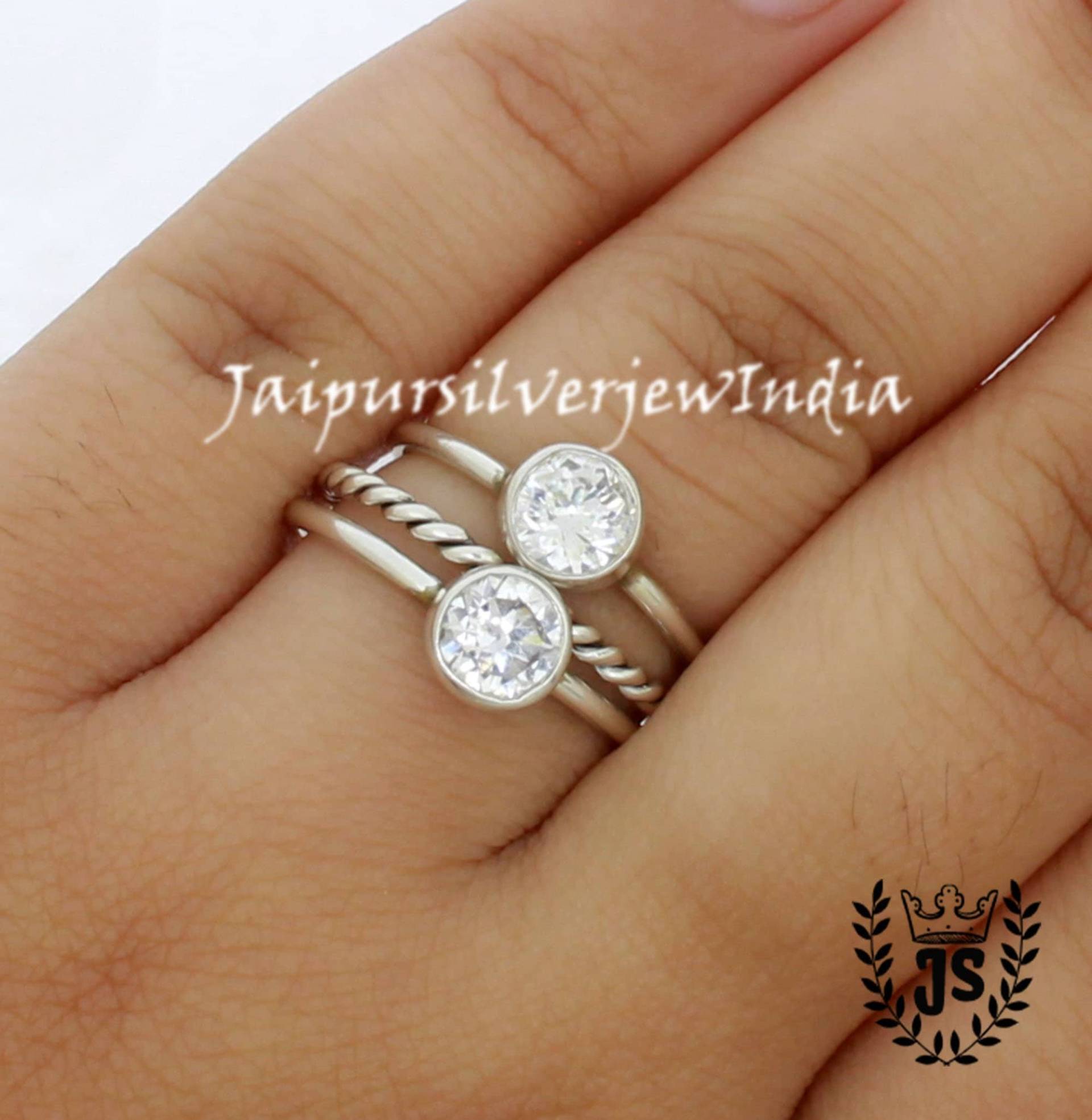 Zirkonia Stapelring, 3 Stapelringe Set, 6 Mm Runder Weißer 925 Sterling Silber Ring, Gedrehter April Geburtsstein Ring Zirkonia Stapelring, 3 Stapelringe Set, 6 Mm Runder Weißer 925 Sterling Silber Ring, Gedrehter April Geburtsstein Ring von JaipursilverjewIndia