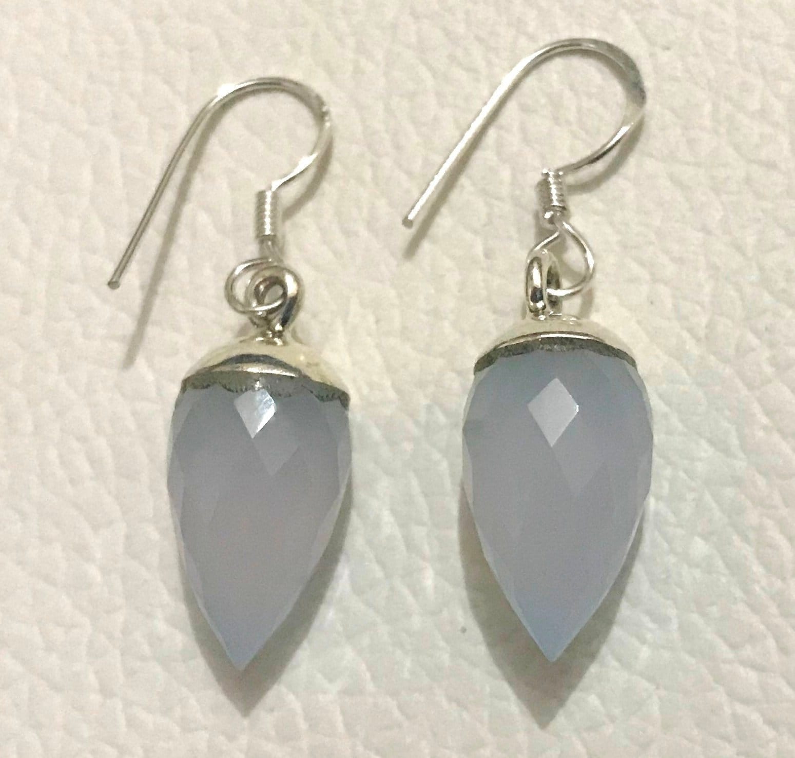 Chalcedon Tropfen Ohrringe 925 Sterling Silber, Natürlicher Edelstein Chalcedon Tropfen Ohrringe 925 Sterling Silber, Natürlicher Edelstein von JaipuryaGems