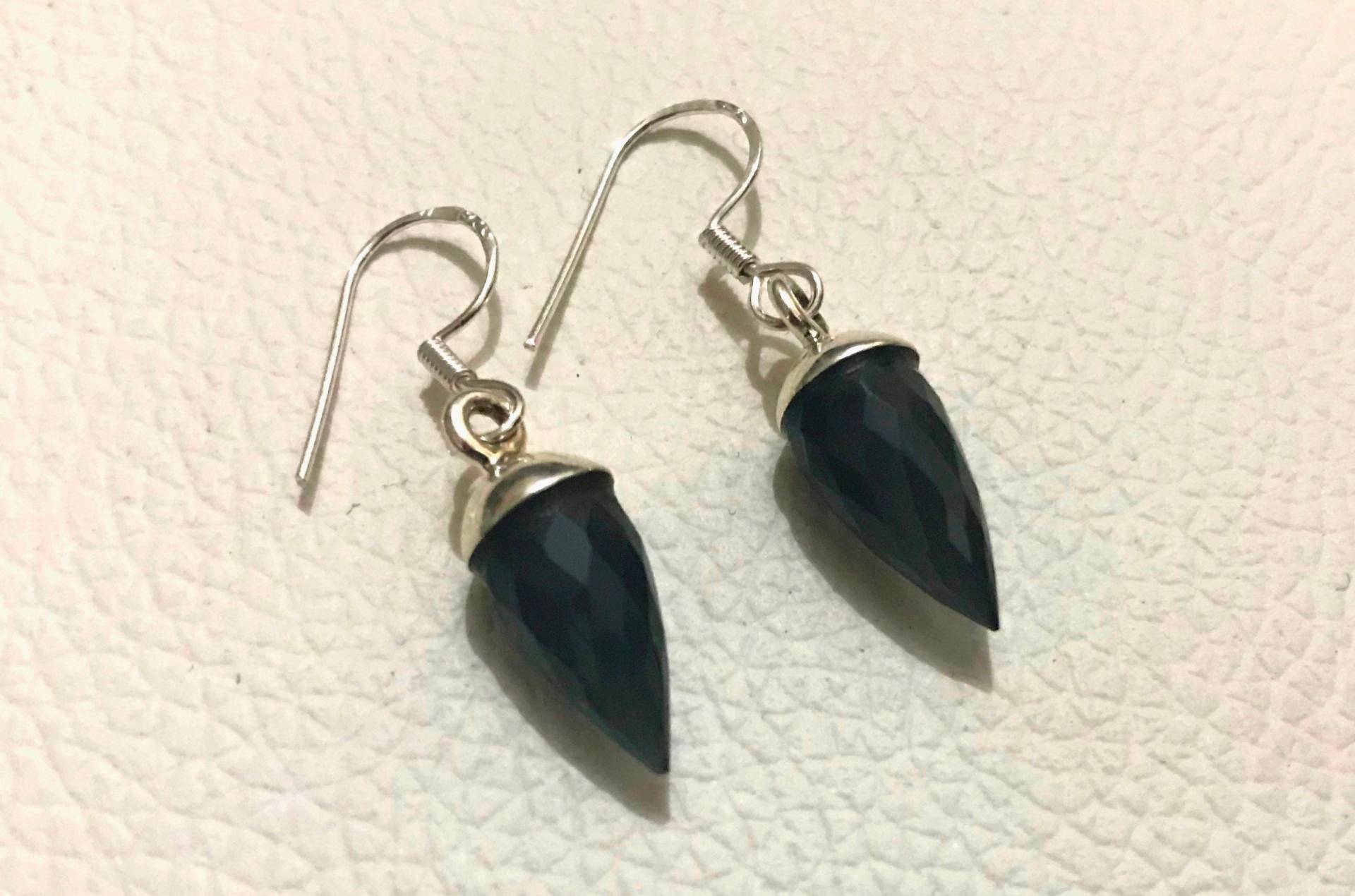 Graue Mondstein Ohrringe 925 Sterling Silber Teardrop Brioletten Graue Mondstein Ohrringe 925 Sterling Silber Teardrop Brioletten von JaipuryaGems