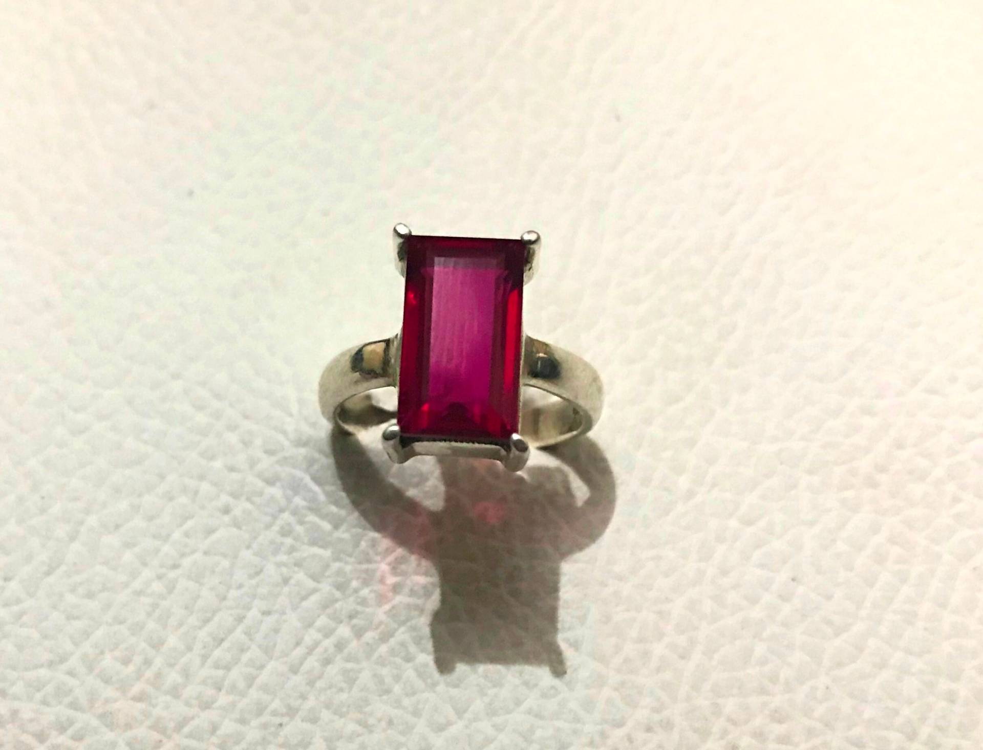 Roter Stein Nachahmung Ring, 92, 5 % Sterling Silberring, Silber, Roter Edelstein-Ring, Rote Steinimitation Roter Stein Nachahmung Ring, 92, 5 % Sterling Silberring, Silber, Roter Edelstein-Ring, Rote Steinimitation von JaipuryaGems