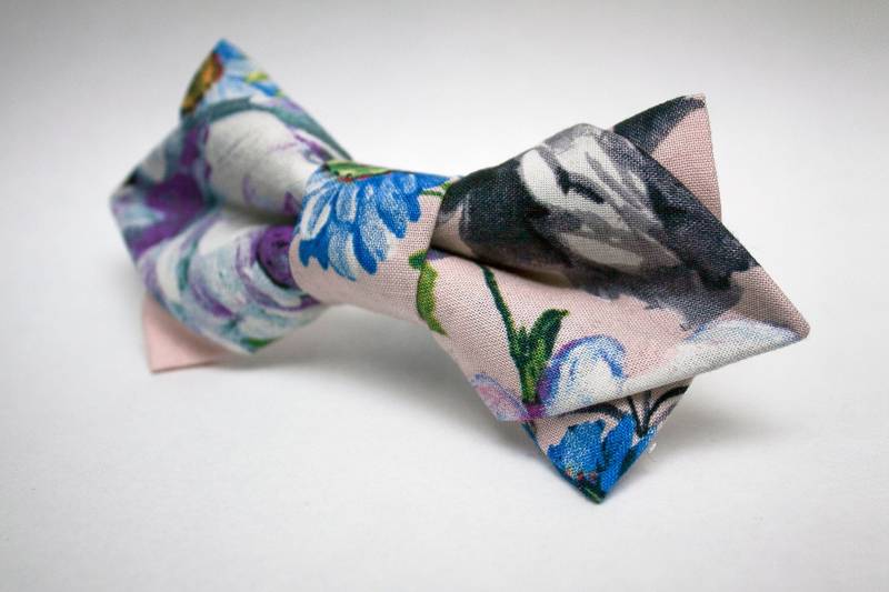 Floralen Spitzen Fliege von JakeSimp