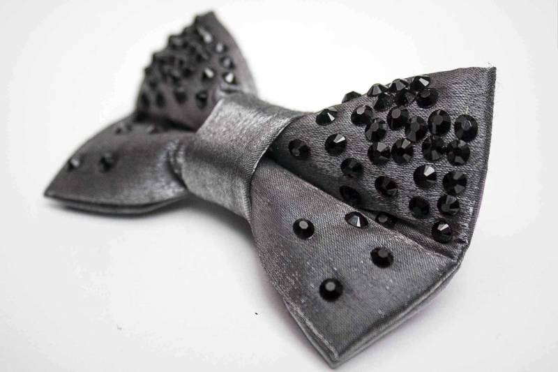 Gunmetal Swarovski Bow Tie Gunmetal Swarovski Bow Tie von JakeSimp