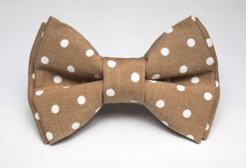 Khaki Polka Dotted Fliege Khaki Polka Dotted Fliege von JakeSimp
