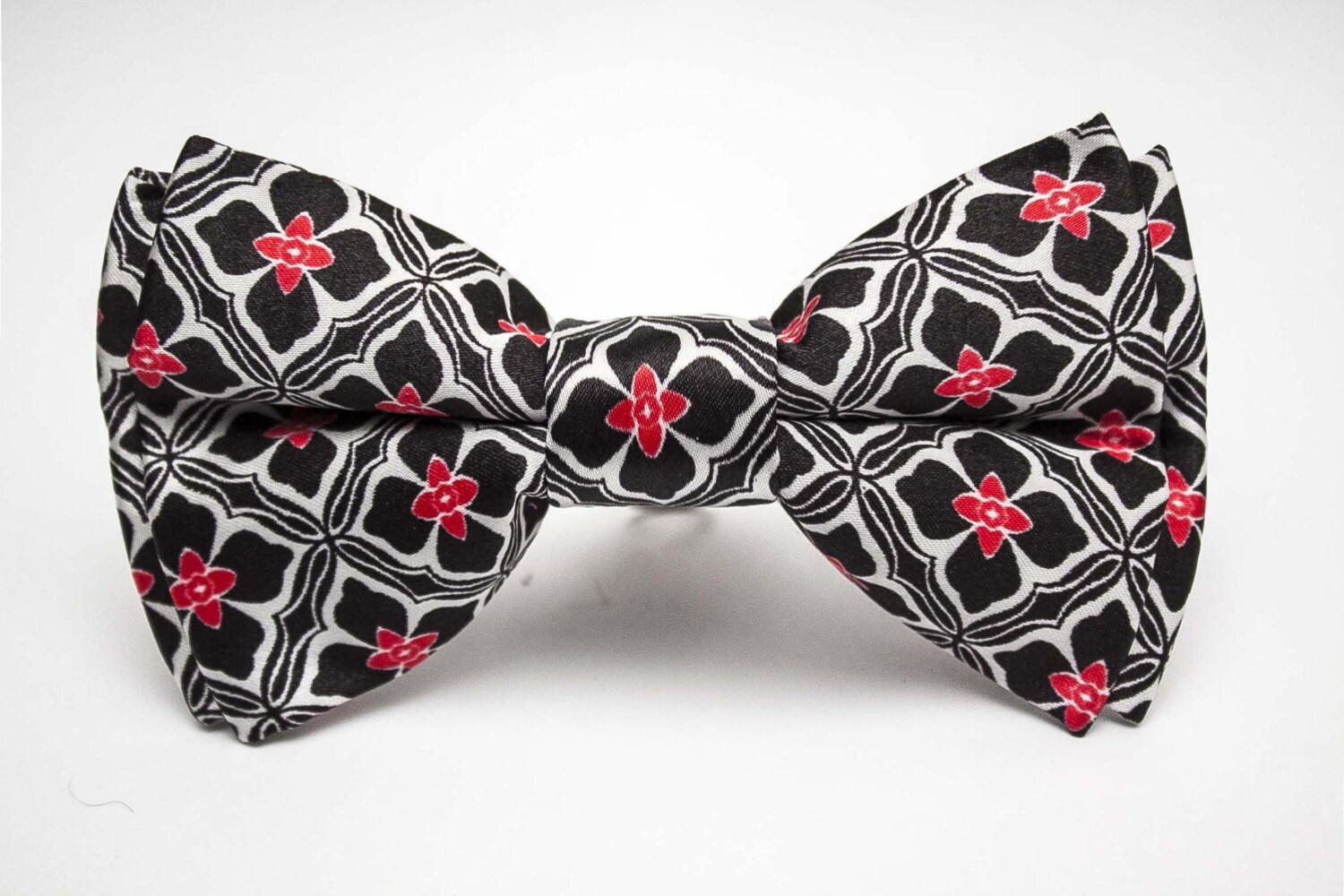 Rot & Schwarz Fliege von JakeSimp