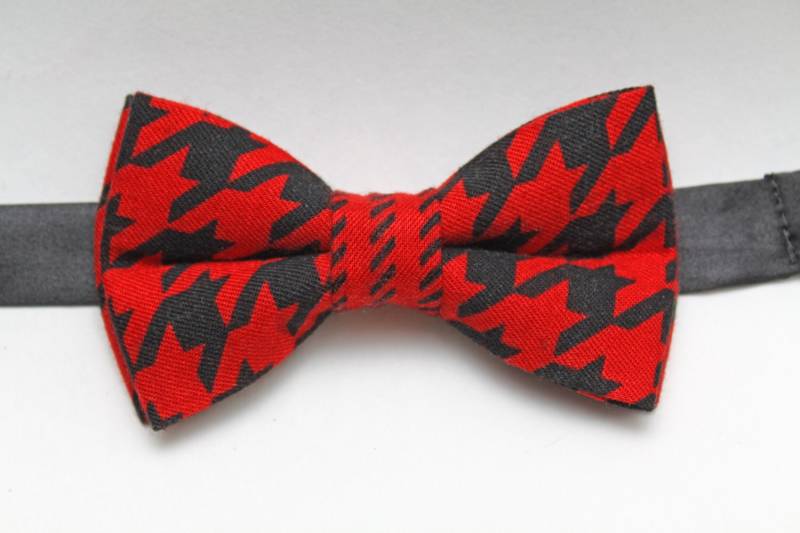 Rot & Schwarz Houndstooth-Fliege Rot & Schwarz Houndstooth-Fliege von JakeSimp