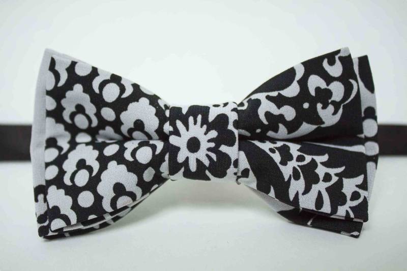 Schwarz & White Bow Tie Schwarz & White Bow Tie von JakeSimp