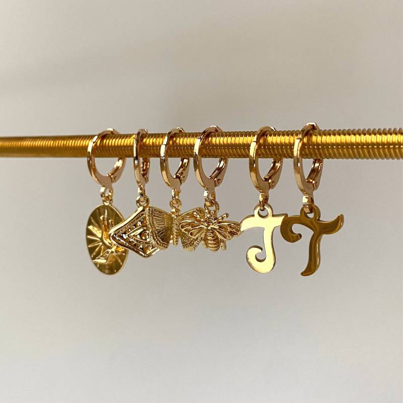 A-Z 18K Vergoldener Buchstaben Ohrringe A-Z 18K Vergoldener Buchstaben Ohrringe von JakiJewelry
