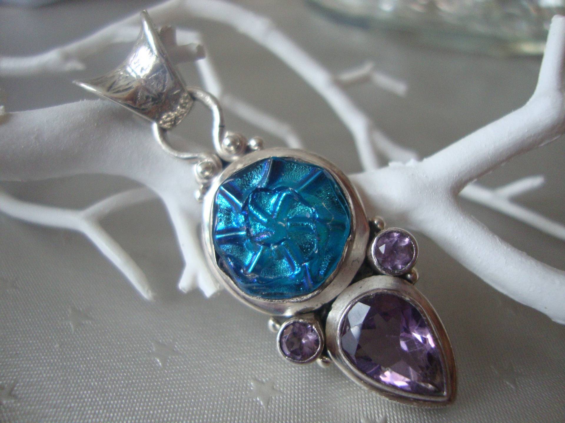 Einmaliger Amethyst-Silber-Anhänger 56mm Einmaliger Amethyst-Silber-Anhänger 56mm von JalidaSchmuck
