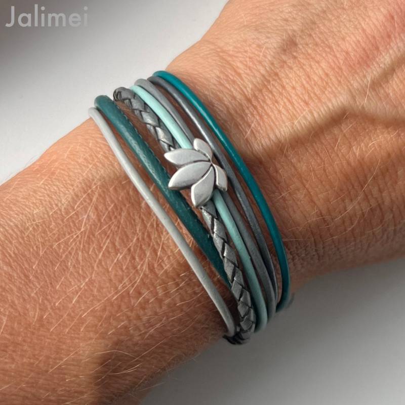Armband Leder Mit Einer Lotusblume Petrol Grau von Jalimei