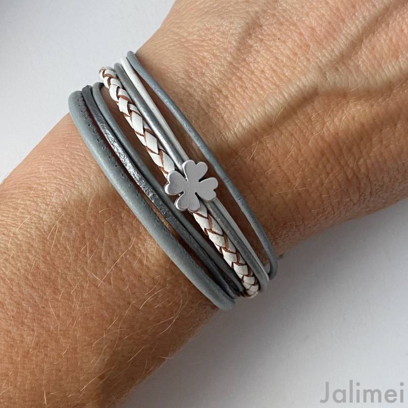Armband Leder Mit Kleinem Kleeblatt Grau Weiß von Jalimei