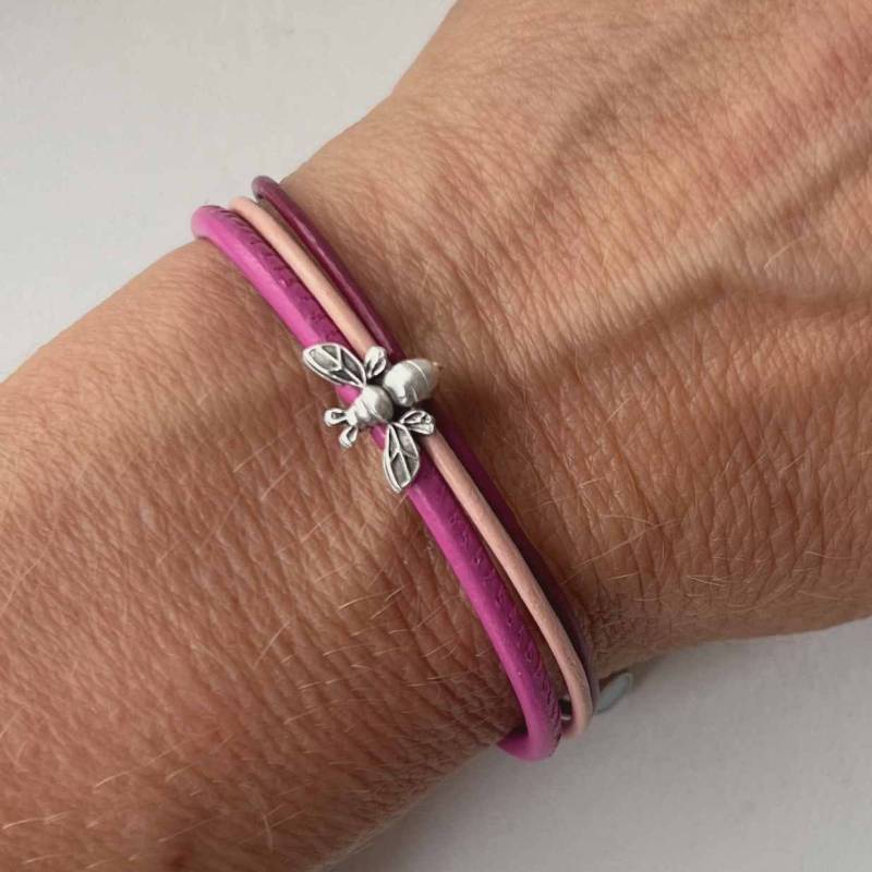 Feines Leder Armband Mit Biene Pink von Jalimei