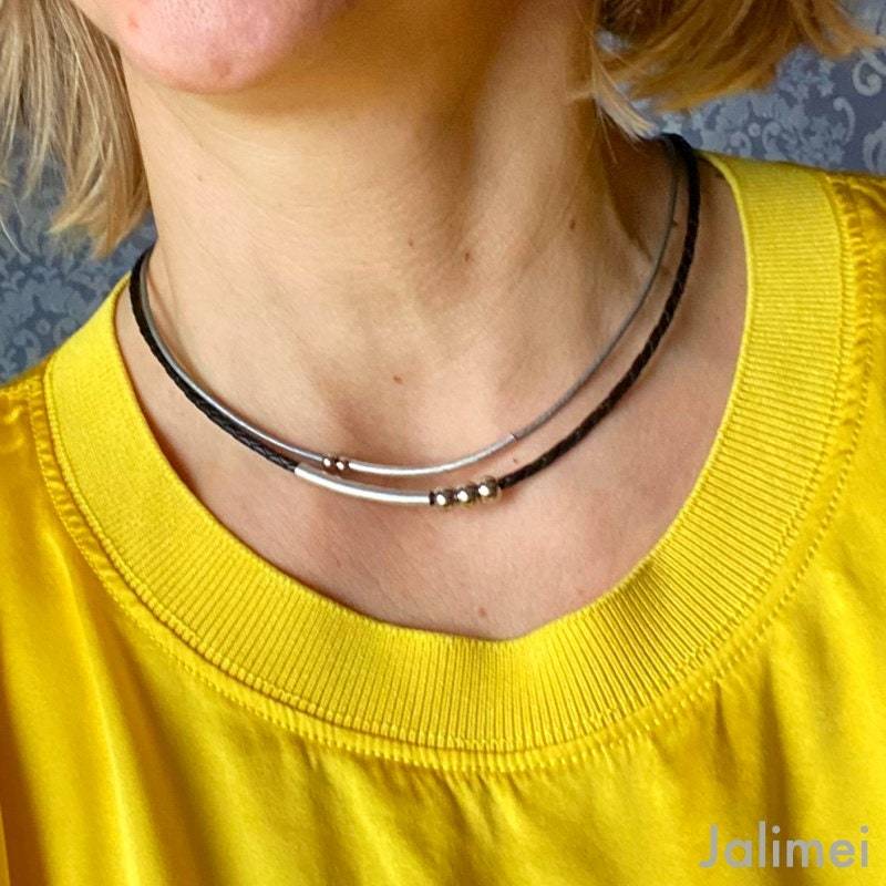 Kette Ledercollier Damen Mit Röhrchen Und Kugeln Schwarz Grau von Jalimei