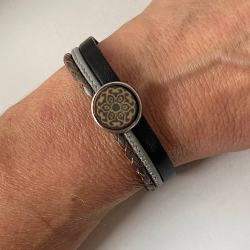 Lederarmband Cabochon Stein Mandala Schwarz Grau von Jalimei