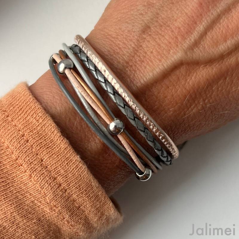 Lederarmband Nappa Grau Beige Mit Edelstahlperlen von Jalimei