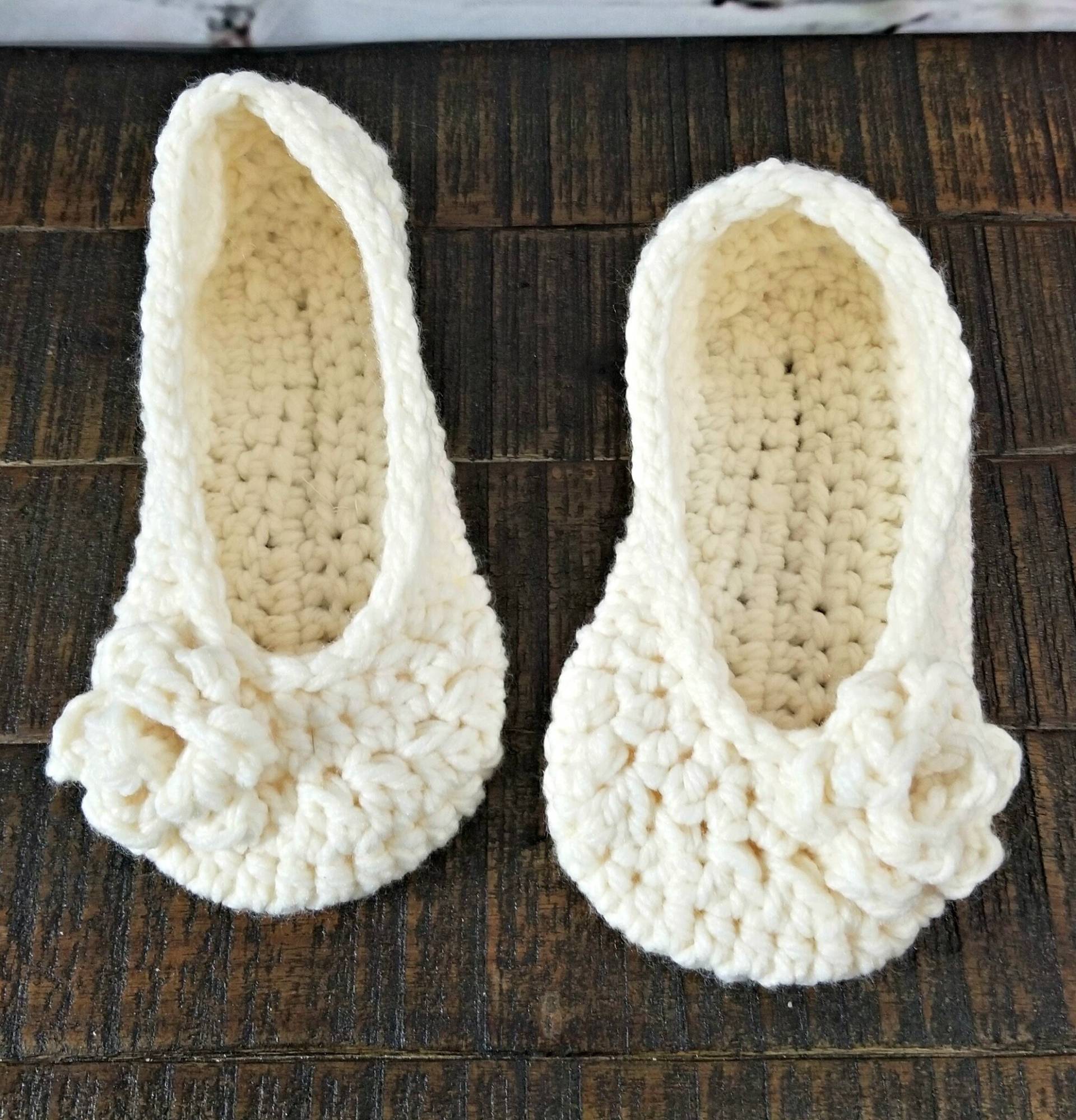 Gehäkelte Hausschuhe Cremefarbene Handgemachte Grobstrick Rosa Hausschuhe | Größe 9-10 Gehäkelte Hausschuhe Cremefarbene Handgemachte Grobstrick Rosa Hausschuhe | Größe 9-10 von JamCottageHandmade