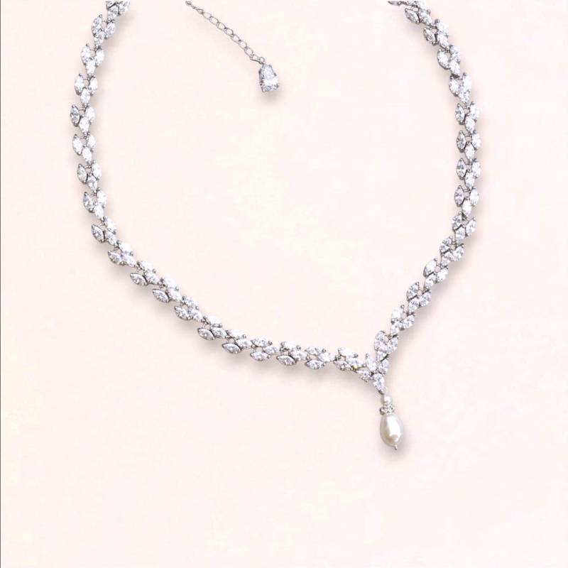 Kristall Halskette, Hochzeitskette, Braut Perlen Silber Kette, Felicity P von JamJewels1