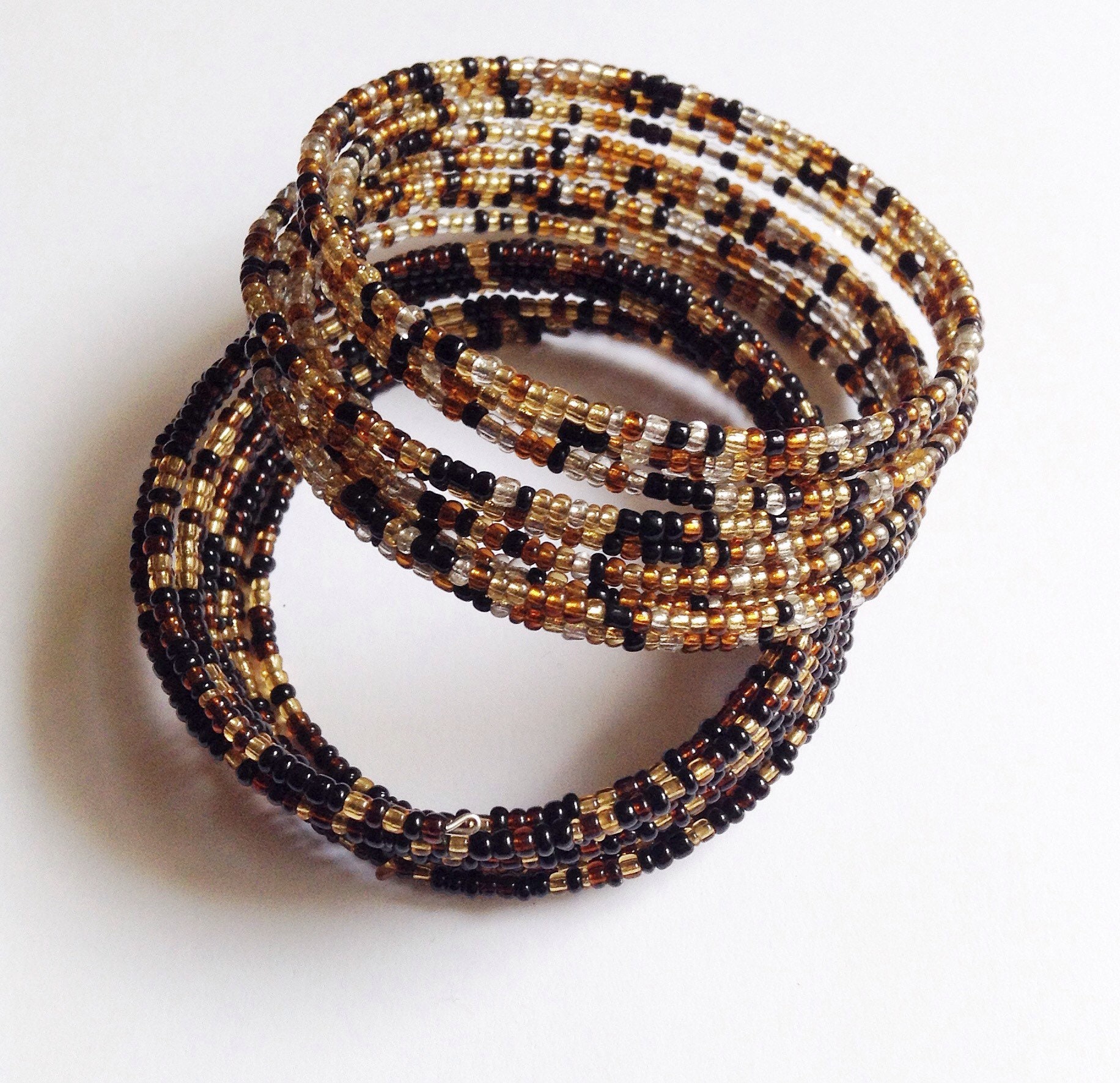 Schwarz Und Hellbraun Perlen Stapeln Armreifen Schwarz Und Hellbraun Perlen Stapeln Armreifen von James127Jewelry