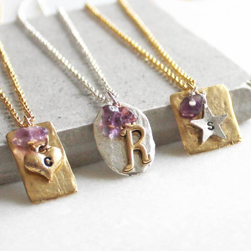 Personalisierter Februar Geburtsstein Anhänger Mit Edelsteinen Und Initialen - Amethyst Geburtstag Geschenk Für Sie von JamieLondonJewellery