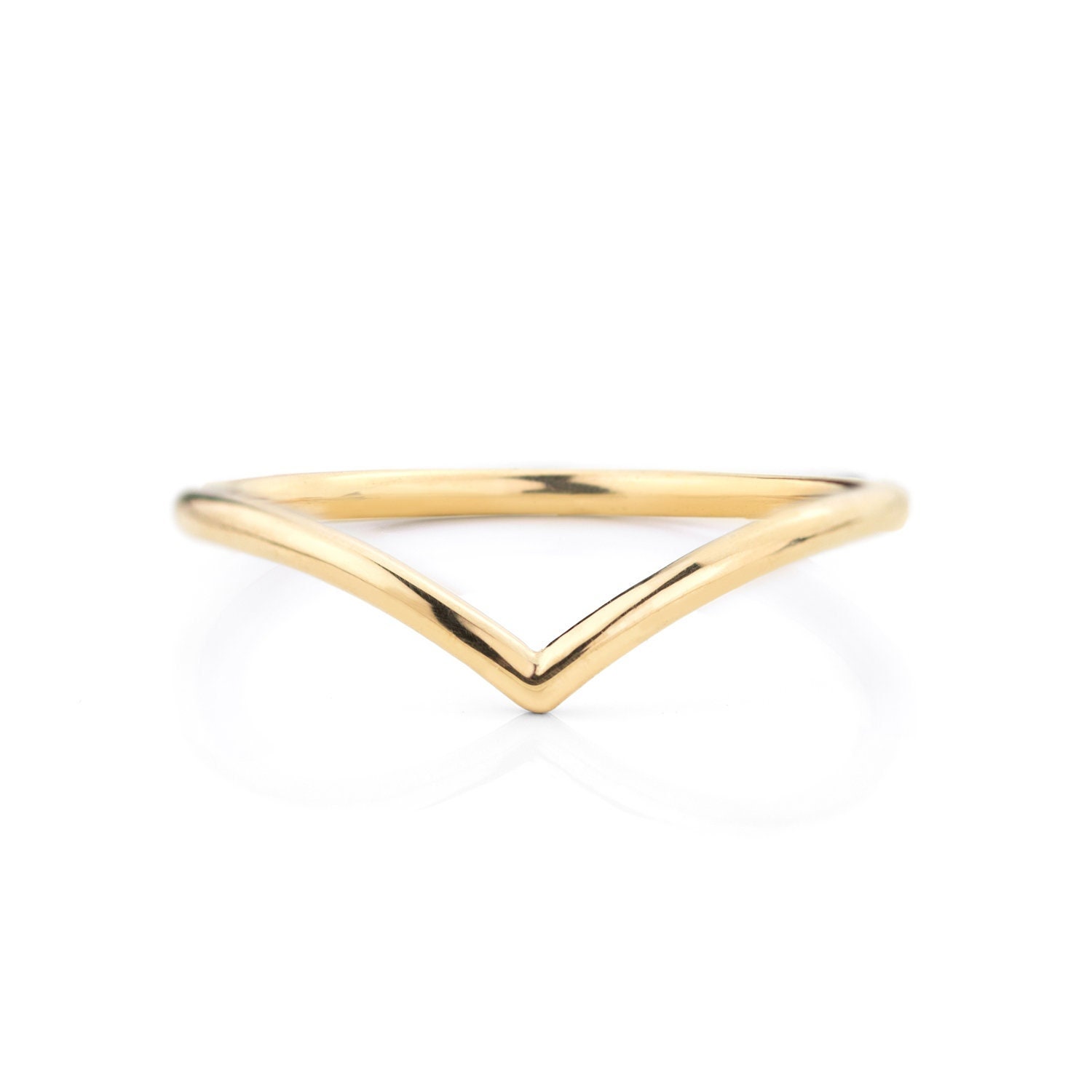 Chevron Ring, V Band, Kontur Ehering, 14K Stapelband, Einzigartiger Verlobungsring von JamieParkJewelry