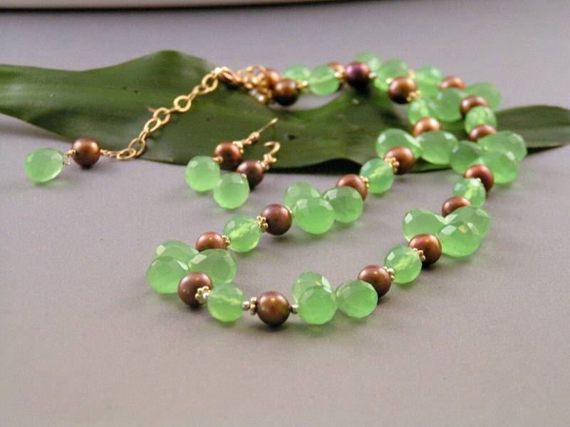 Grüne Quarz & Bronze Pearl-Set - "Paradoxe Peridot" Set Grüne Quarz & Bronze Pearl-Set - "Paradoxe Peridot" Set von Jamilary