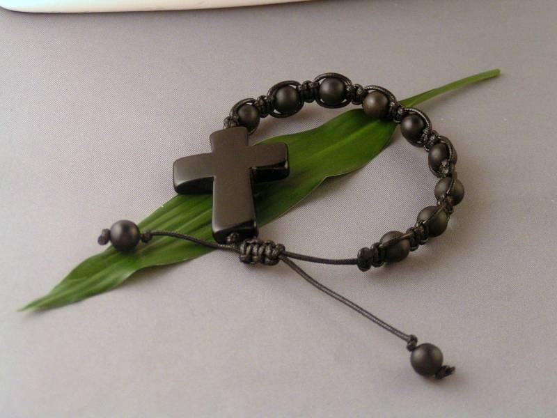 Makramee Armband - Schwarzes Achatkreuz Makramee Armband - Schwarzes Achatkreuz von Jamilary