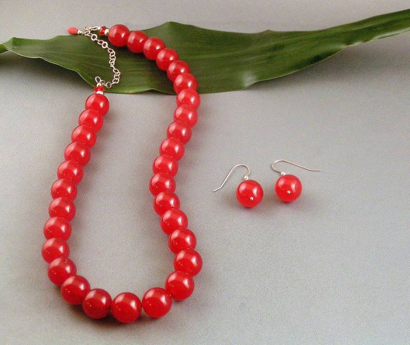 Roter Berg Jade-Set - "Cherries Jubilee" Roter Berg Jade-Set - "Cherries Jubilee" von Jamilary