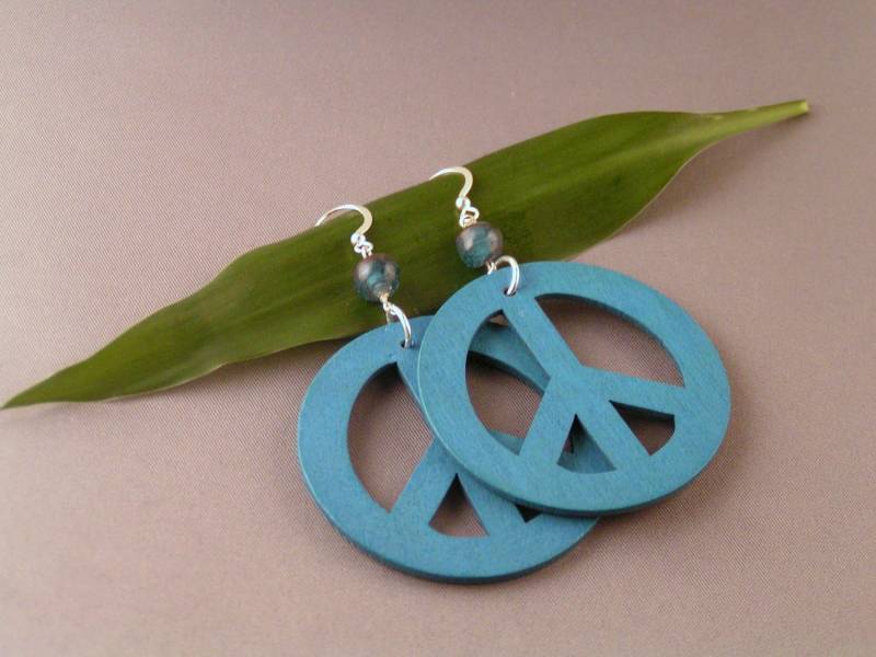 Verkauf - Holz Peace Ohrringe | Blau von Jamilary