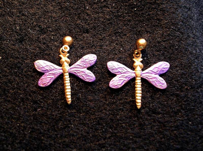 Libellen Ohrringe Medium. Lila von JanHallDesigns