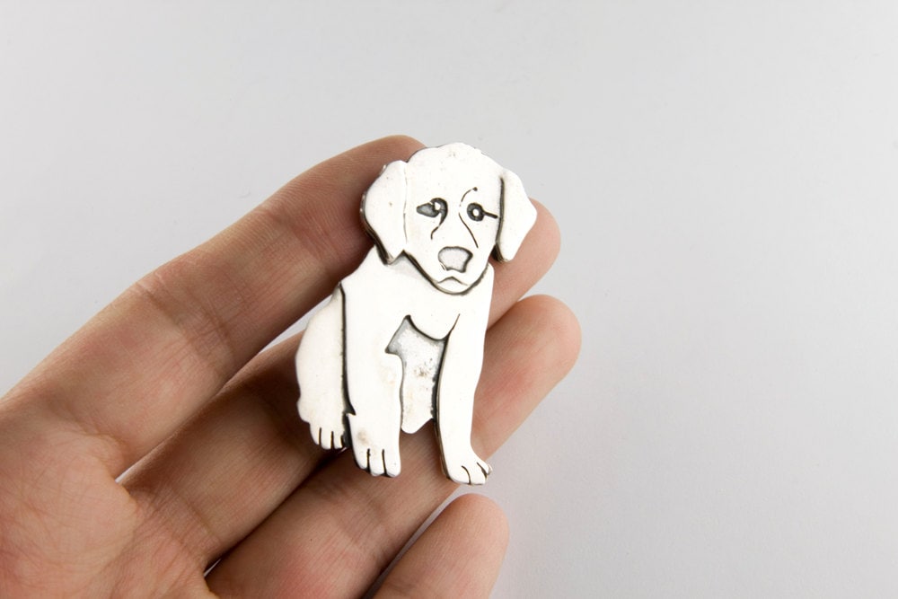 Entzückende Labrador Welpe Sterling Silber Brosche Entzückende Labrador Welpe Sterling Silber Brosche von JanPalomboDesign